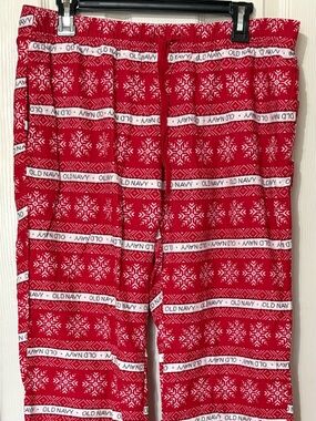 Old Navy Red Snowflake Men's Lounge Pants L